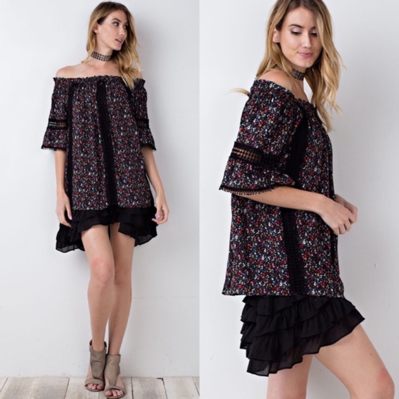 Glamvault Tops - Floral Printed Crochet Lace Off Shoulder Top